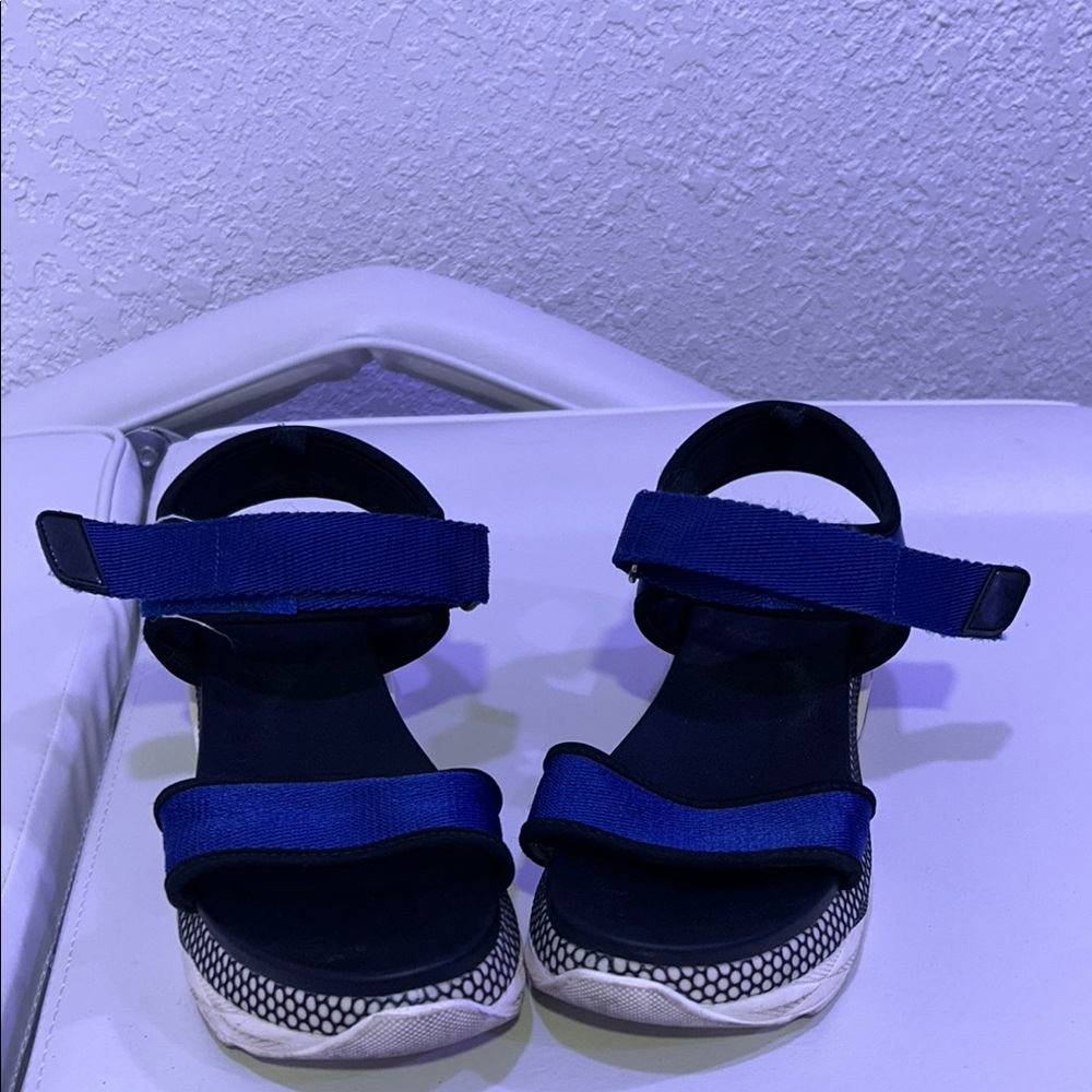 Aldo Elegant Black Sandals with Cushioned Sole and Adjustable Straps